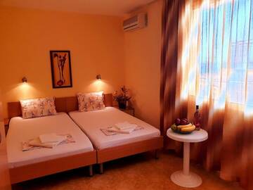 Фотографии Отель Family Hotel Rosi г. Свети-Влас (Болгария) №3 Фото Отель Family Hotel Rosi г. Свети-Влас 3