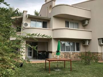 Фотографии Дома для отпуска Sea House г. Свети-Влас (Болгария) №1 Фото Дома для отпуска Sea House г. Свети-Влас 1