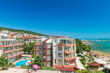 Фотографии Отель Iris Beach Hotel г. Свети-Влас (Болгария) №3 Фото Отель Iris Beach Hotel г. Свети-Влас 3