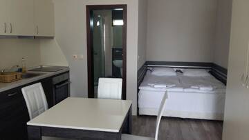 Фото номера Номер-студио с балконом (для 3 взрослых) Апарт-отели Sorrento Sole Mare г. Свети-Влас 6
