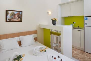 Фото номера Номер-студио с двуспальной кроватью Апарт-отели Villa Sardinia Apartments г. Свети-Влас 9