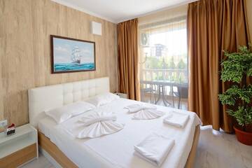Фото номера Апартаменты с 1 спальней Апарт-отели Villa Sardinia Apartments г. Свети-Влас 2