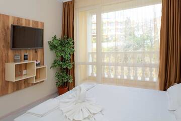 Фото номера Стандартный двухместный номер с 1 кроватью Апарт-отели Villa Sardinia Apartments г. Свети-Влас 4