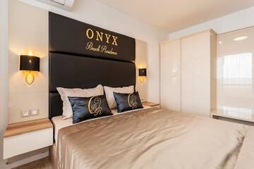 Фото номера Апартаменты с 1 спальней и балконом Отель Onyx Beach Residence г. Свети-Влас 6