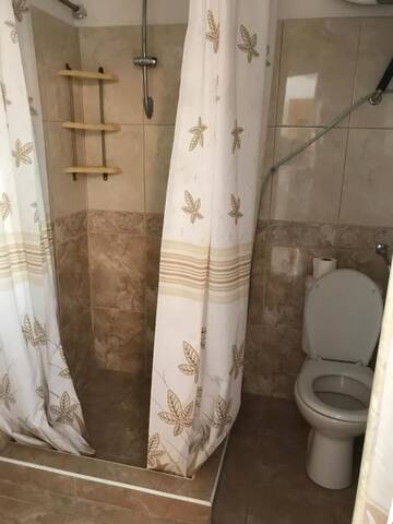 Фото номера Дом с 4 спальнями Дома для отпуска Sea House г. Свети-Влас 47