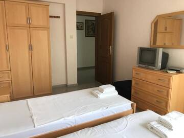 Фото номера Дом с 4 спальнями Дома для отпуска Sea House г. Свети-Влас 21