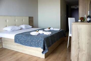 Фото номера Двухместный номер с 1 кроватью и балконом, вид на море Отель Sea View Hills г. Свети-Влас 7