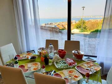 Фото номера Двухместный номер с 1 кроватью и балконом, вид на море Отель Sea View Hills г. Свети-Влас 11