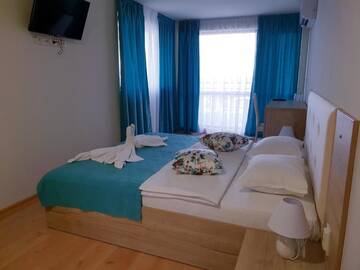 Фото номера Семейный номер с видом на горы Отель Sea View Hills г. Свети-Влас 6