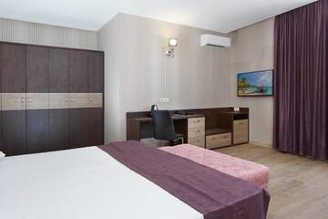 Фото номера Апартаменты Делюкс с видом на море (4 взрослых) Отель Paradise Beach Residence г. Свети-Влас 12