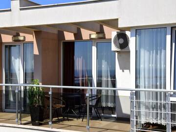 Фото номера Апартаменты с 1 спальней и видом на море Апарт-отели Sineva Del Sol Apartments г. Свети-Влас 9